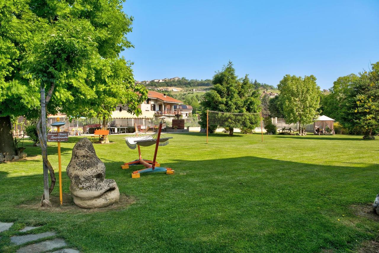 Appartamento Iris Cisterna dʼAsti Exteriör bild